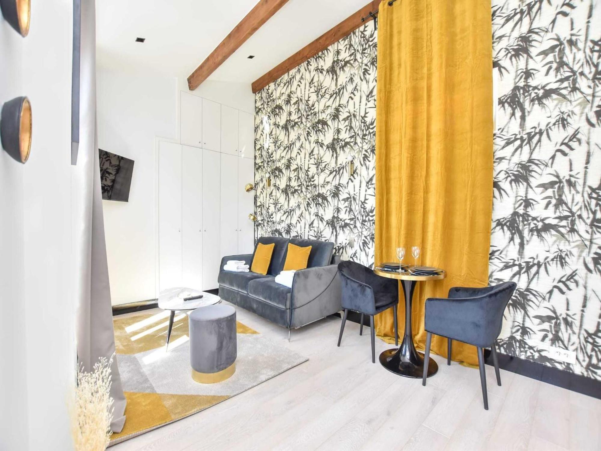Charming Cosy - 2p - Courcelles Parijs